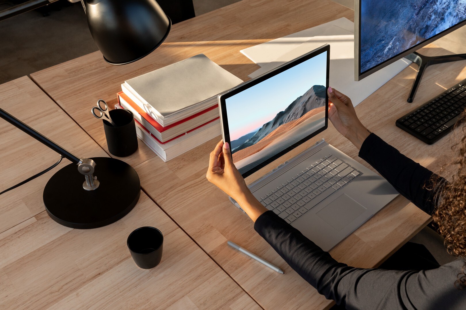 Microsoft Surface Book 3 Dynamic Microsoft Surface Book 3 Dynamic