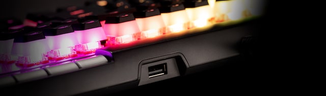 HyperX Alloy Elite 2 HyperX Alloy Elite 2