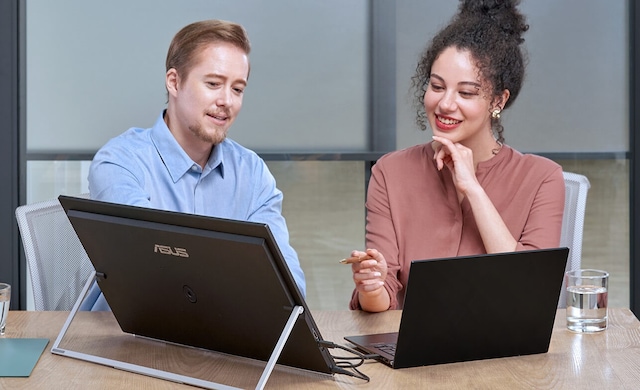 ASUS 24" bärbar bildskärm MB249C